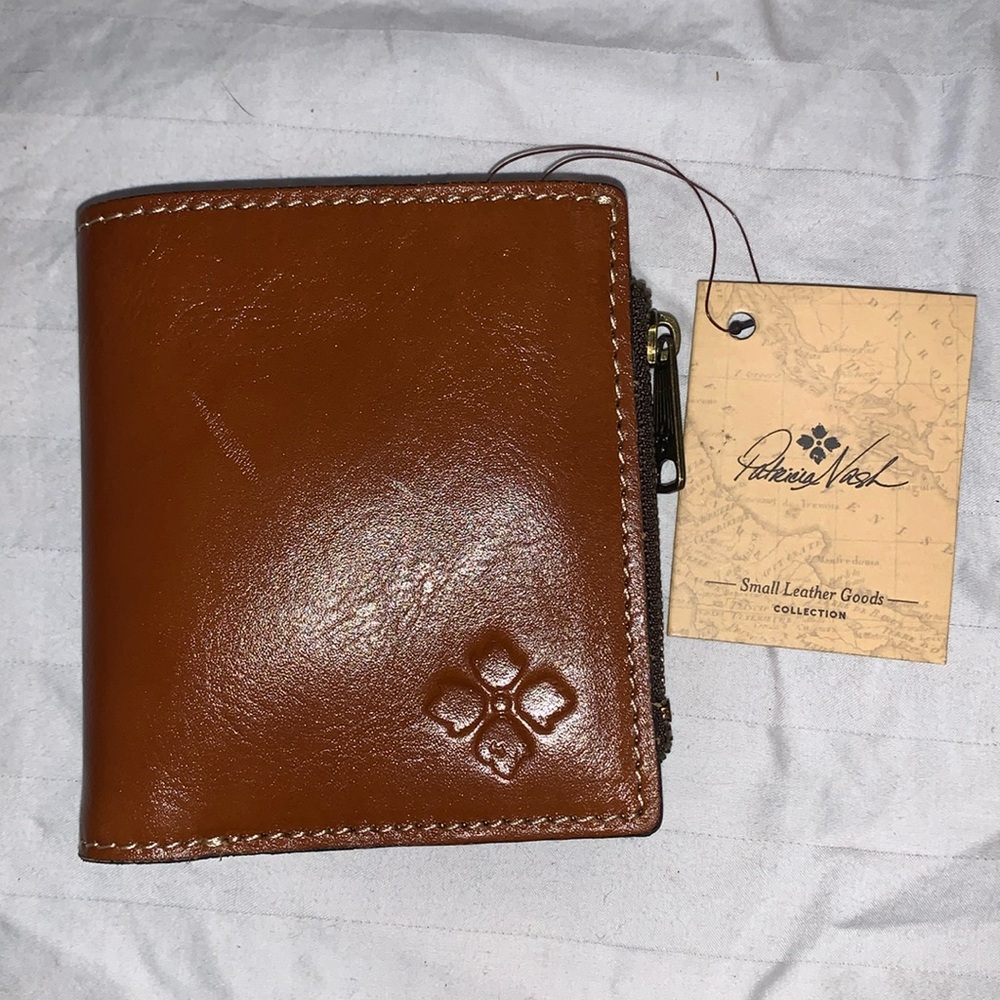 Patricia Nash taverna wallet